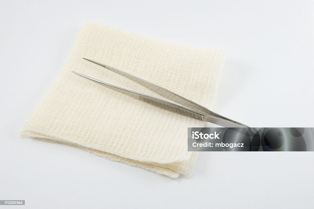 Forniture mediche, Pinza chirurgica - Foto stock royalty-free di Pinzette per sopracciglia