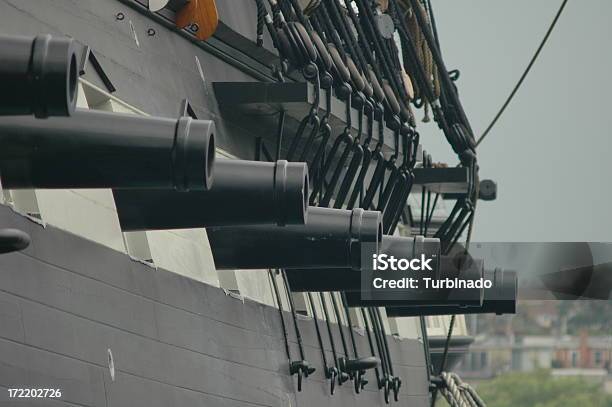 Cannons Foto de stock y más banco de imágenes de Disparar - Disparar, Acorazado, Goleta - Barco de vela