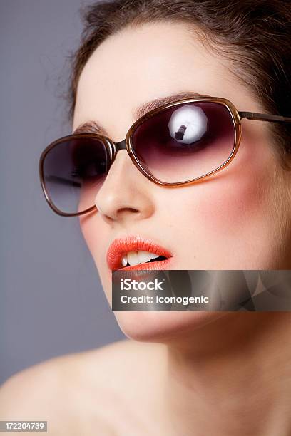 Mi Tonos Foto de stock y más banco de imágenes de Accesorio para ojos - Accesorio para ojos, Belleza, Cara humana