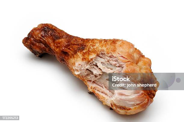 Chicken Trommelstock Mit Etwas Fehlt Stockfoto und mehr Bilder von Huhn - Geflügelfleisch - Huhn - Geflügelfleisch, Angebissen, Hühnchenunterschenkel