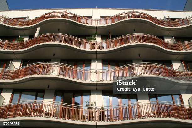 Balcones De Nuevo Apartamentos 1 Foto de stock y más banco de imágenes de Casa - Casa, Comprar, Países Bajos