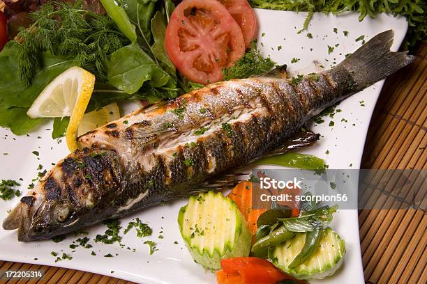 Fish Stockfoto und mehr Bilder von Essgeschirr - Essgeschirr, Farbbild, Fisch