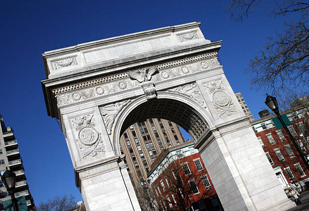 istock Triumphal Arch in Washington Square - New York 172205885