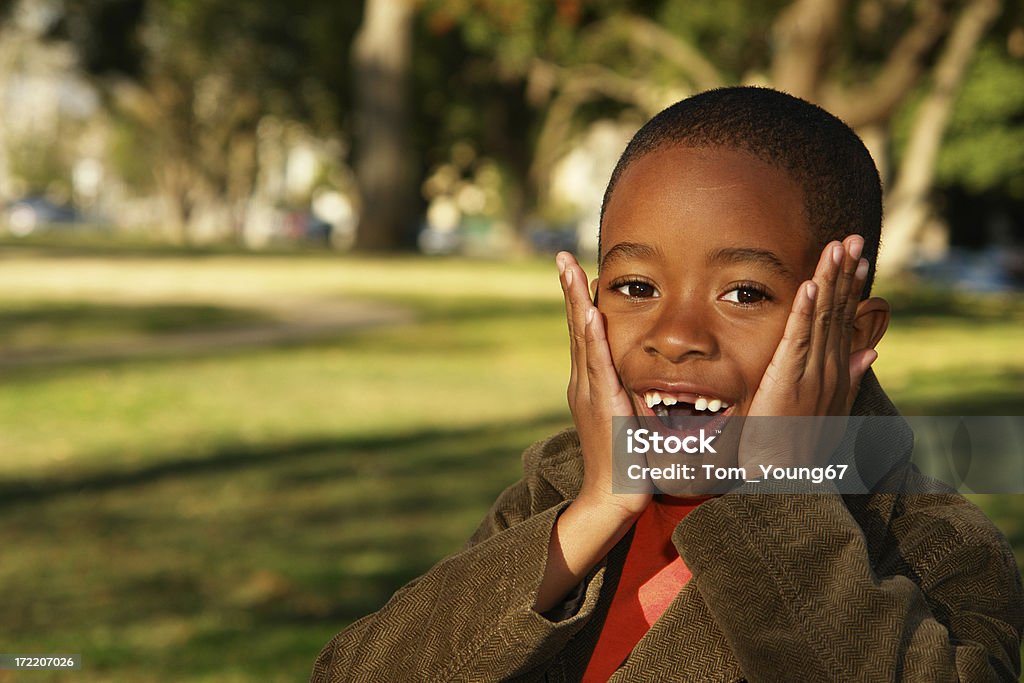 Zszokowana chłopiec - Zbiór zdjęć royalty-free (Afroamerykanin)