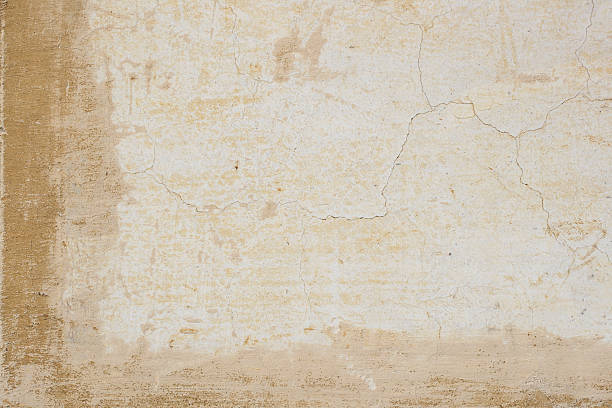 blondes rissigen römischer wall texture - roman italian culture wall textured stock-fotos und bilder