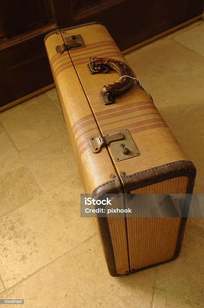 Vintage Koffer mit Lederbesatz - Lizenzfrei Alt Stock-Foto