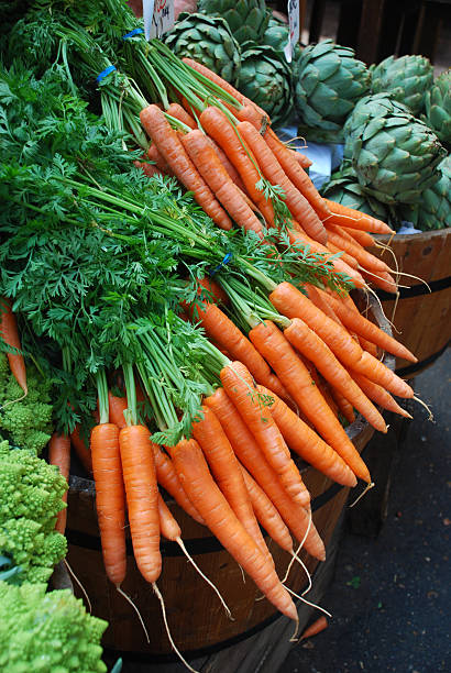 istock Carrots in the market 172207933