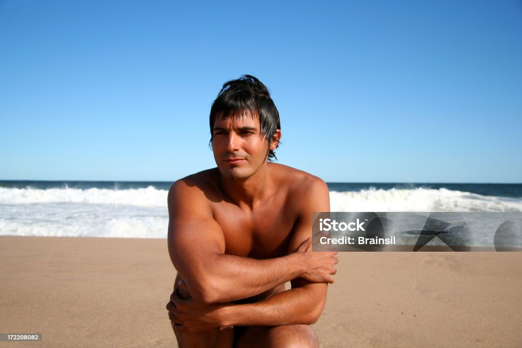 Homme sur la plage - Photo de Adulte libre de droits