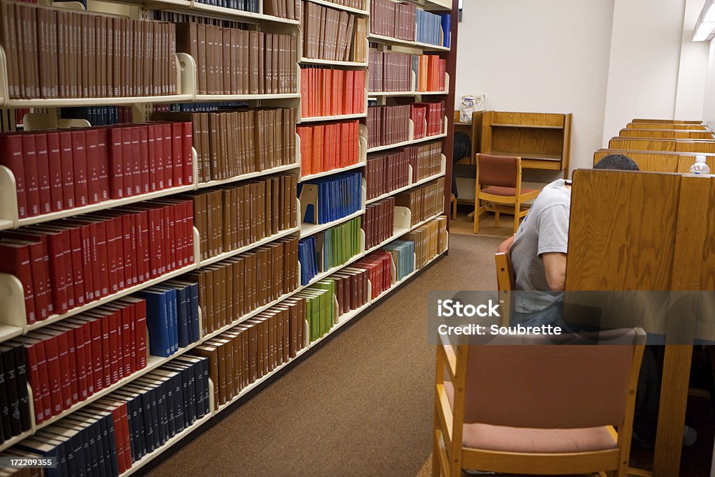 Biblioteca Universitária - Foto de stock de Aprender royalty-free