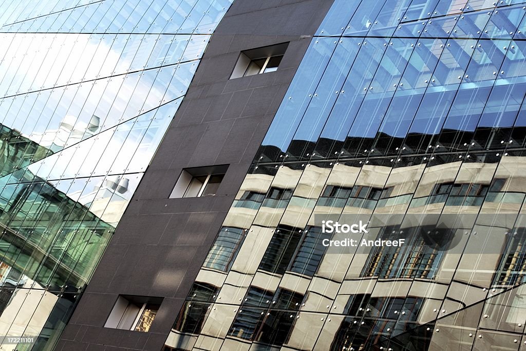 Fachada de vidro com reflexo - Foto de stock de Berlim royalty-free