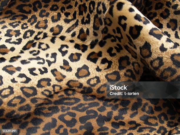 Foto de Imitação De Pele e mais fotos de stock de Pele de Leopardo - Pele de Leopardo, Veludo - Material Têxtil, Estampa de Animal