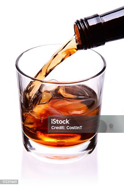 Fixierung Einen Drink Stockfoto und mehr Bilder von Eis - Eis, Glas, Trinkglas