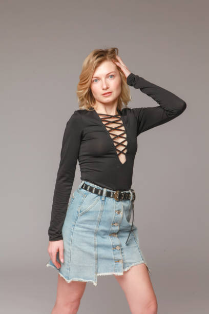 istock Beautiful blonde in the studio. 1722116230