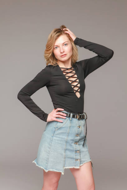 istock Beautiful blonde in the studio. 1722116560
