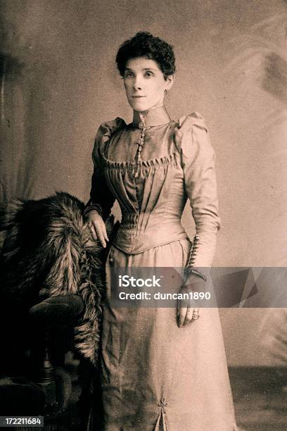 Victorian Lady - Fotografias de stock e mais imagens de Espartilho - Espartilho, Estilo Vitoriano, Mulheres