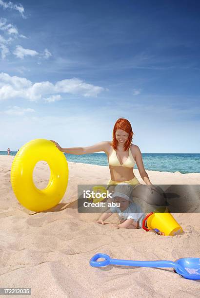 Melhor Verão Cada Vez - Fotografias de stock e mais imagens de Adulto - Adulto, Ao Ar Livre, Atividade