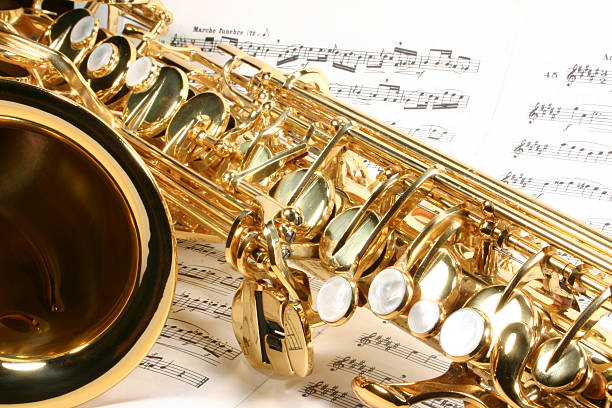 saxophone alto avec Partition musicale - Photo