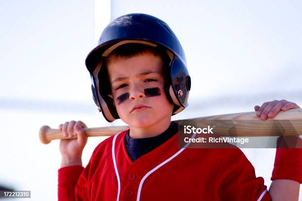 Кляр На Террасе — стоковые фотографии и другие картинки Бейсбольная форма - Бейсбольная форма, Ребёнок, Атлет