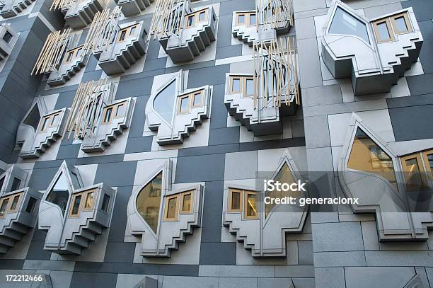 Palazzo Del Parlamento Scozzese - Fotografie stock e altre immagini di Affari - Affari, Architettura, Capitali internazionali