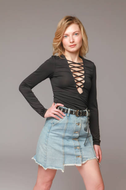 istock Beautiful blonde in the studio. 1722126624