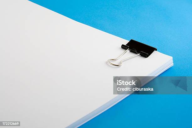 Schwarzes Paper Clip Stockfoto und mehr Bilder von Akte - Akte, Aktenordner, Bericht