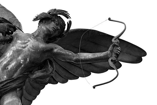 cupidon eros, piccadilly circus, londres - bow and arrow photos et images de collection