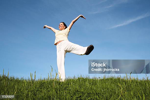 Foto de A Primavera Já Levantadas e mais fotos de stock de Calça de jogging - Calça de jogging, Dançar, Natureza