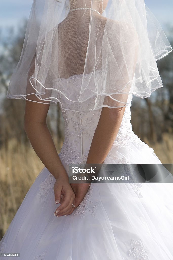 Анонимные Невеста - Стоковые фото Белый роялти-фри