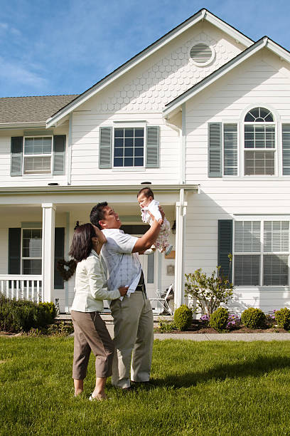istock New Family at Home in Yard 172214160