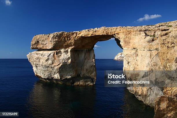 Azure Window - zdjęcia stockowe i więcej obrazów Morze Śródziemne - Morze Śródziemne, Okno, Chmura