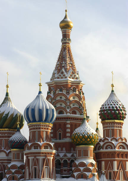 cattedrale di s. basilio - snow cupola dome st basils cathedral foto e immagini stock