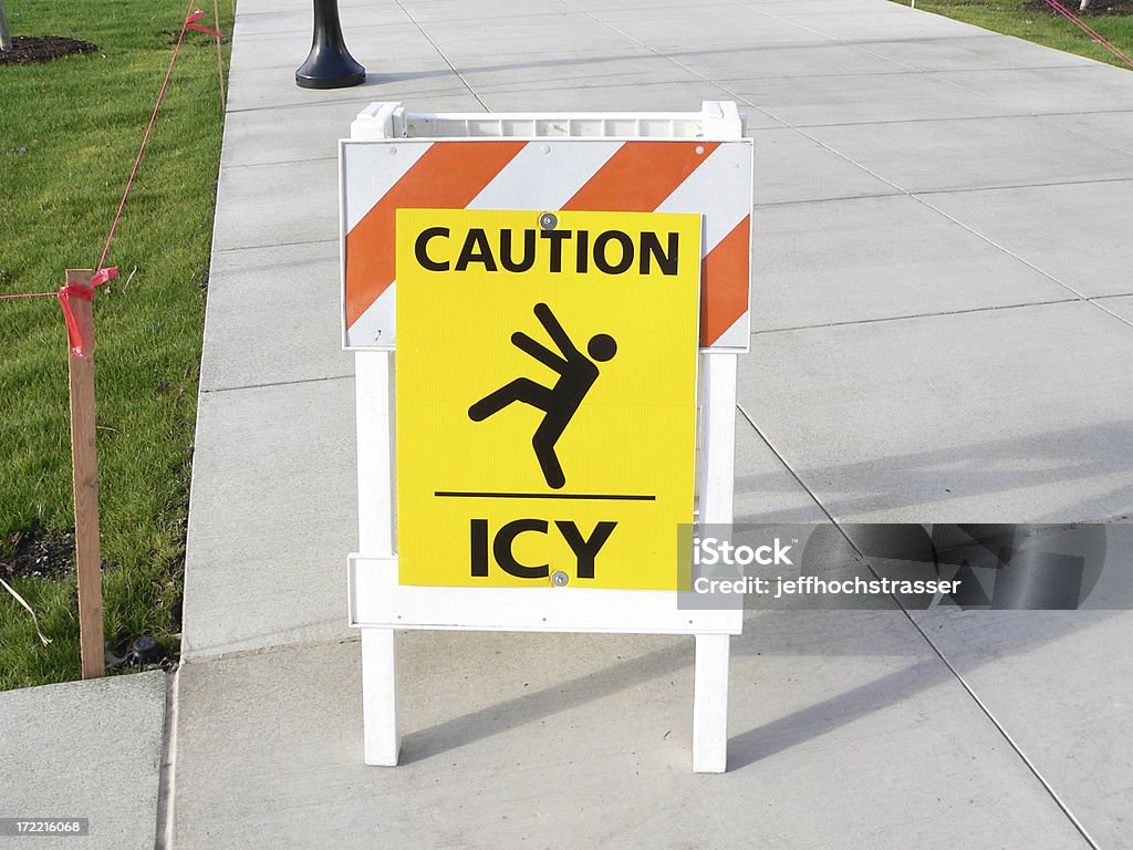 Осторожно ледяной - Стоковые фото Безопасность роялти-фри