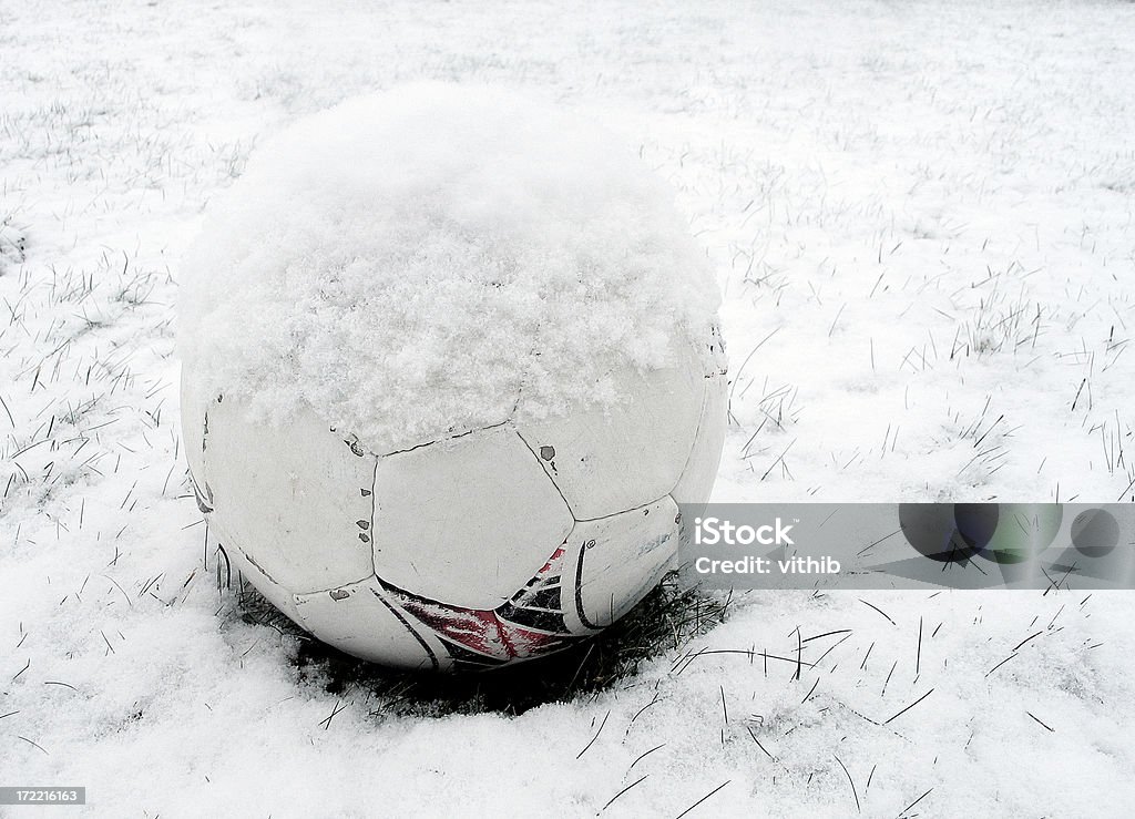 Futebol (Bola de Futebol) na neve. - Royalty-free Bola de Futebol Foto de stock
