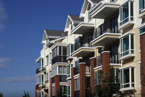 istock luxurious house in suburb 172216371