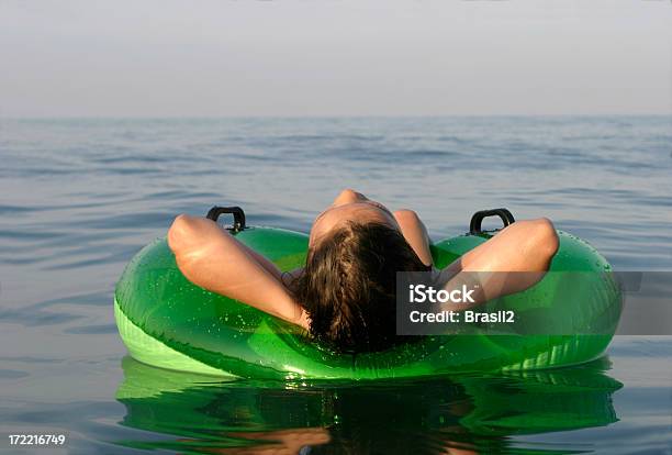 Sommer Zeit Stockfoto und mehr Bilder von Abgeschiedenheit - Abgeschiedenheit, Auf dem Wasser treiben, Blau