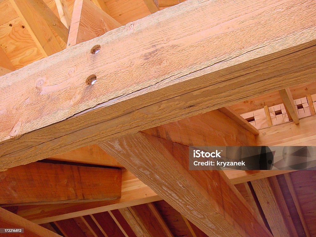 Pesante in legno, connessione reticolare - Foto stock royalty-free di Architettura