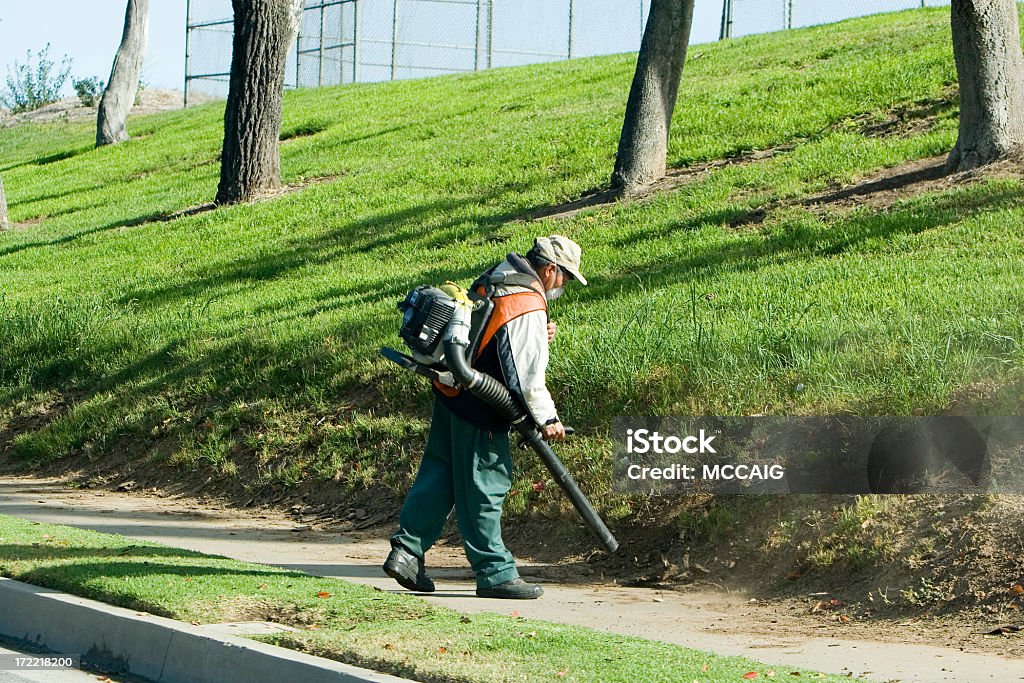 GARDNER - Foto de stock de Aspirador de hojas libre de derechos