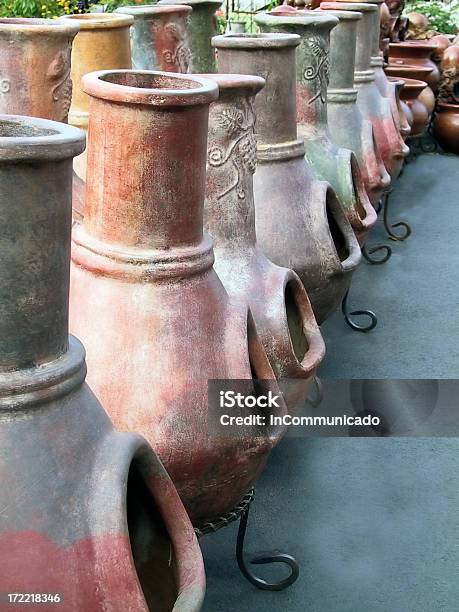 Foto de Linha De Chiminea e mais fotos de stock de Caldeireiro - Caldeireiro, Calor, Cerâmica