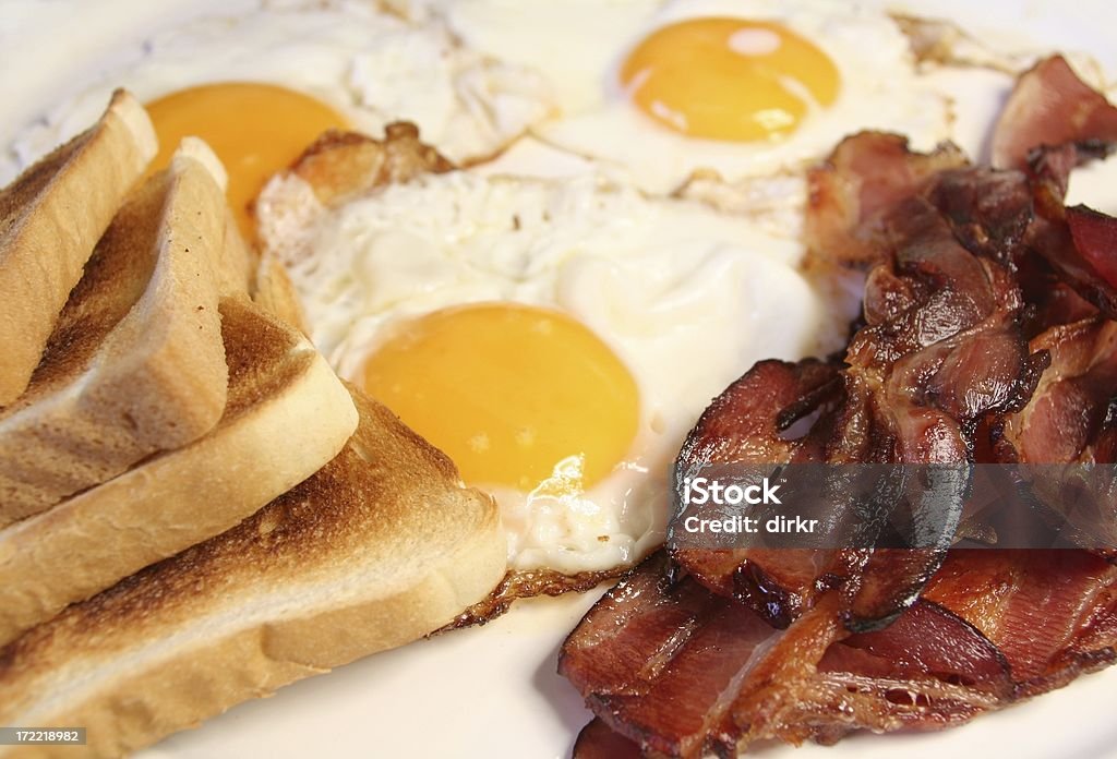 Huevos y tocino - Foto de stock de Alimento libre de derechos
