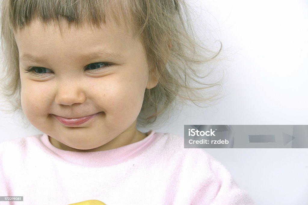 Petite fille souriant - Photo de Amour libre de droits