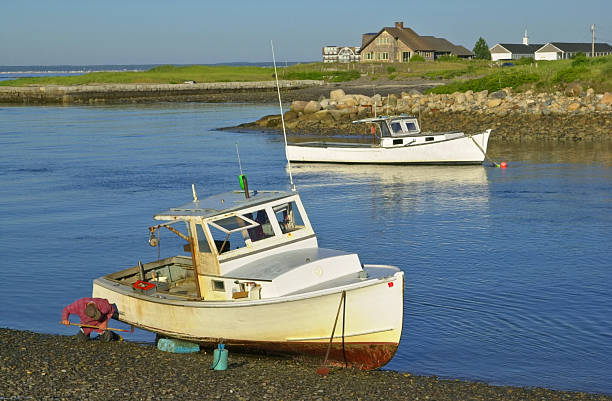 istock Grounded Fishing Boat 172219820
