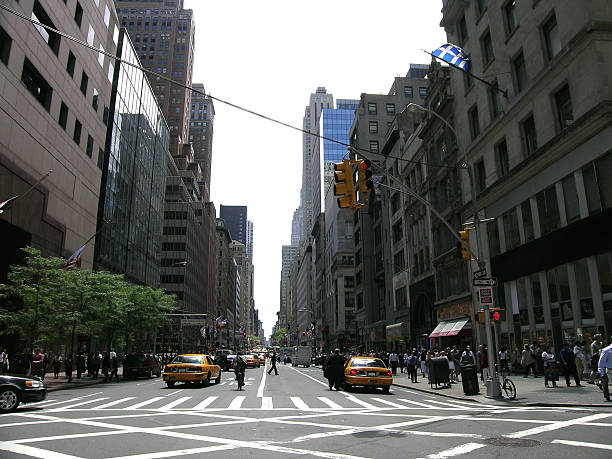 istock Fifth Avenue  5th ave New York City 172219954
