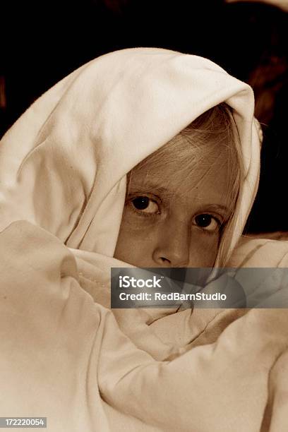 Chica Cubierto Foto de stock y más banco de imágenes de Atuendo religioso - Atuendo religioso, Belleza, Burka