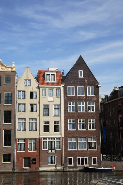 istock Amsterdam: Canal Houses 172223393