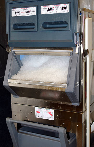 Crushed Ice Machine Crushed Ice machine in a Supermarket back room ice machines stock pictures, royalty-free photos & images