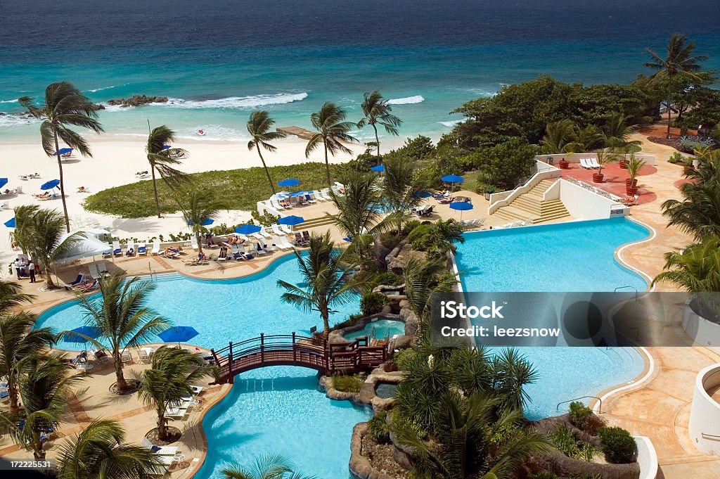 Resort tropicale piscine - Foto stock royalty-free di Acqua