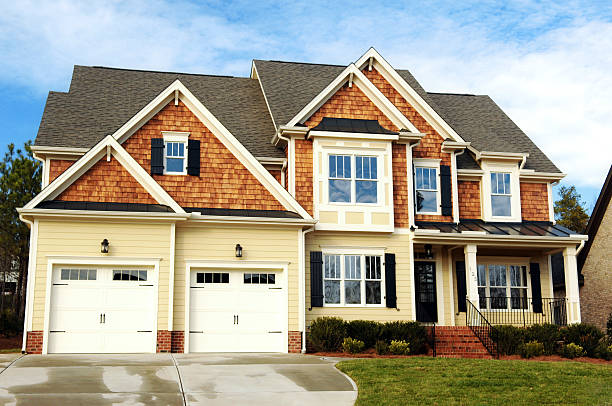 istock Suburban Home Exterior 172226262