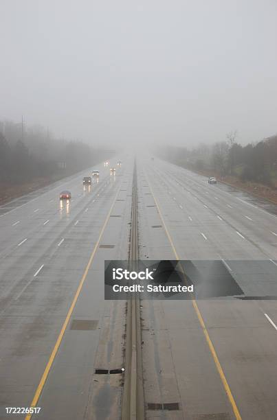 Freeway Bei Schlechtem Wetter Stockfoto und mehr Bilder von Amerikanische Kontinente und Regionen - Amerikanische Kontinente und Regionen, Auto, Autoscheinwerfer