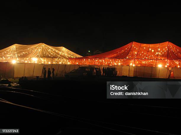 Festa De Casamento De Luxo - Fotografias de stock e mais imagens de Toldo - Estrutura construída - Toldo - Estrutura construída, Tenda - Estrutura Feita pelo Homem, Equipamento de Iluminação