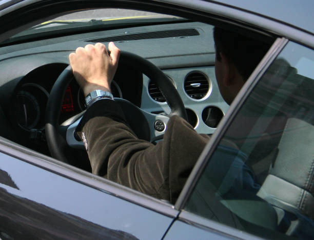 destornillador de - learning to drive gauge car piloting fotografías e imágenes de stock